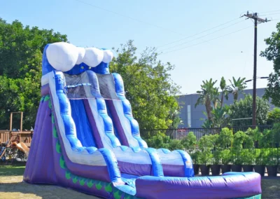 19 Ft Mermaid w/splashpool